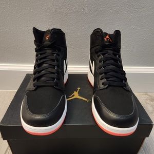 SOLD Air Jordan 1 hot lava